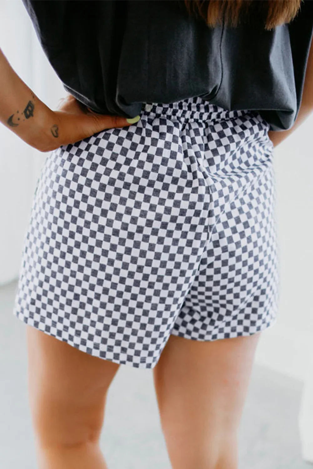 Gray Checkerboard Lace-Up High Waist Plus Size Casual Shorts - MarkoFit