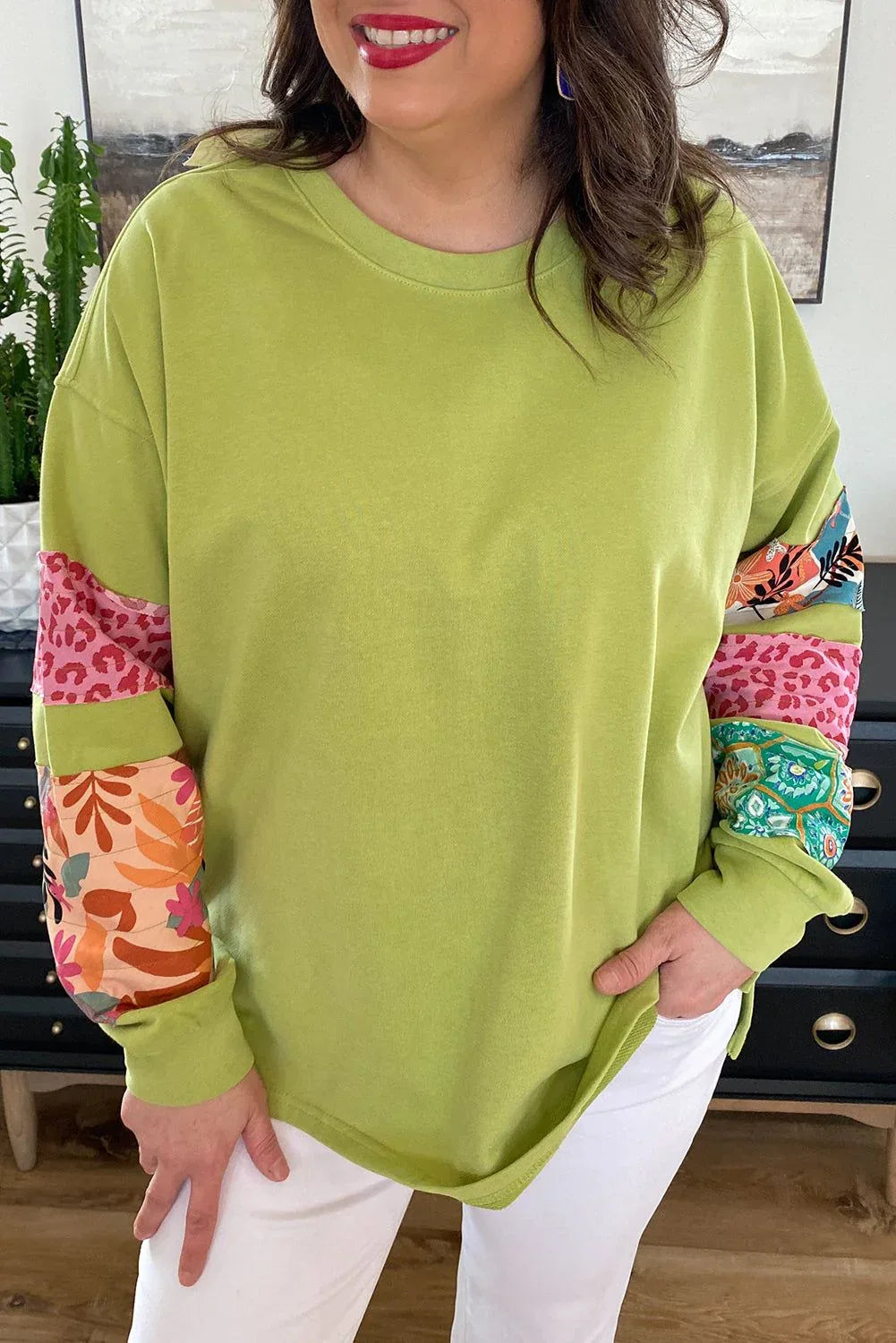 Green Plus Size Printed Patchwork Sleeve Split Sweatshirt - MarkoFit