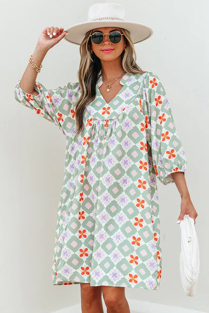 Green Geometric Floral Print 3/4 Sleeve Notched Neck Mini Dress - MarkoFit