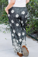 Black Plus Size Geometric Ethnic Print Drawstring Wide Leg Pants - MarkoFit
