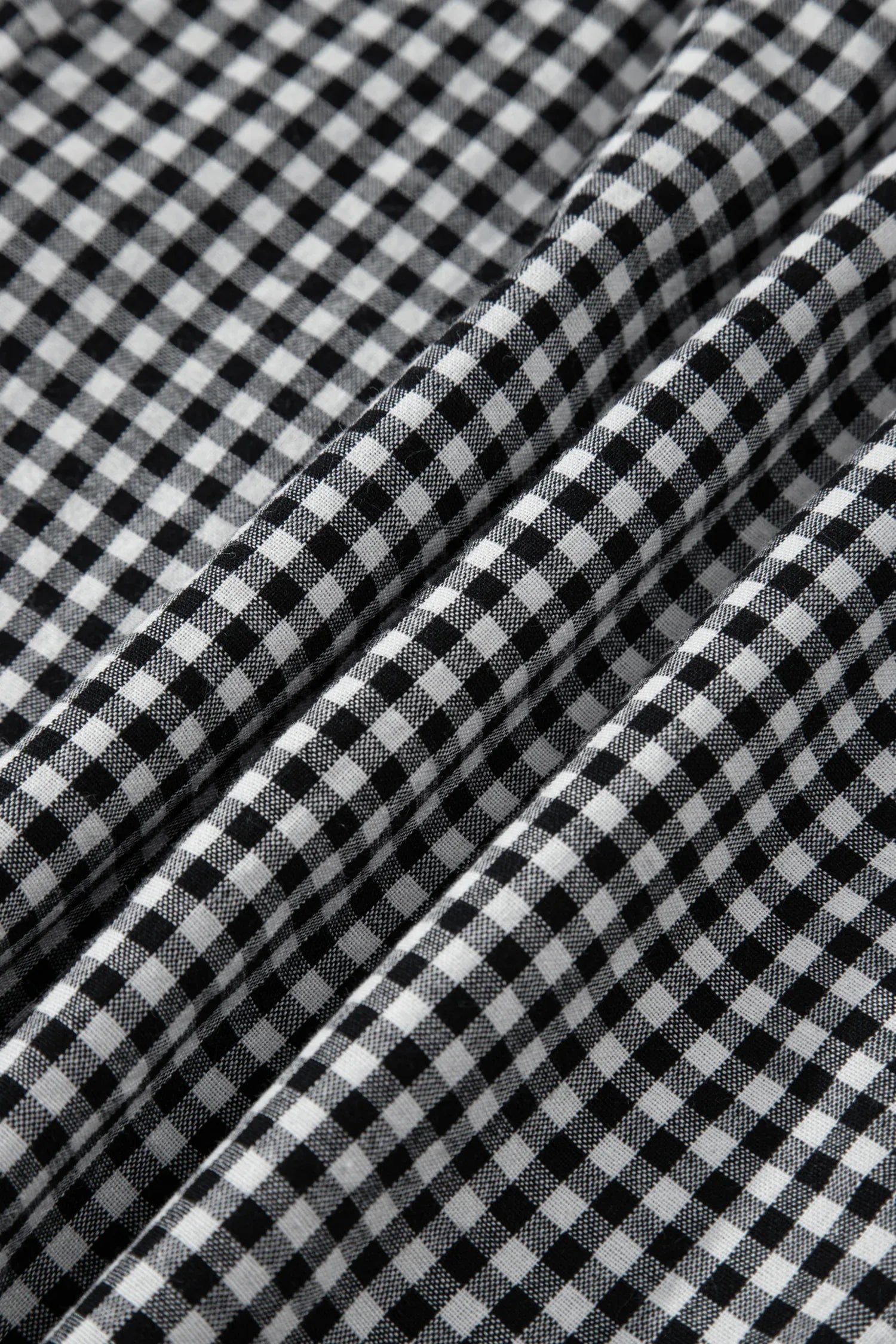 Black Contrast Trim Plaid Print Plus Size Shorts - MarkoFit