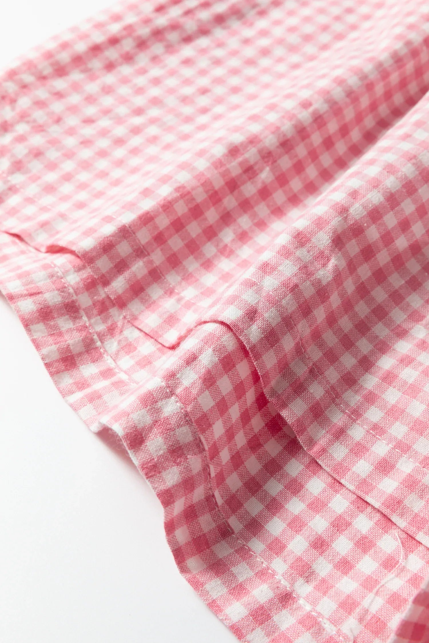 Pink Contrast Trim Plaid Print Plus Size Shorts - MarkoFit