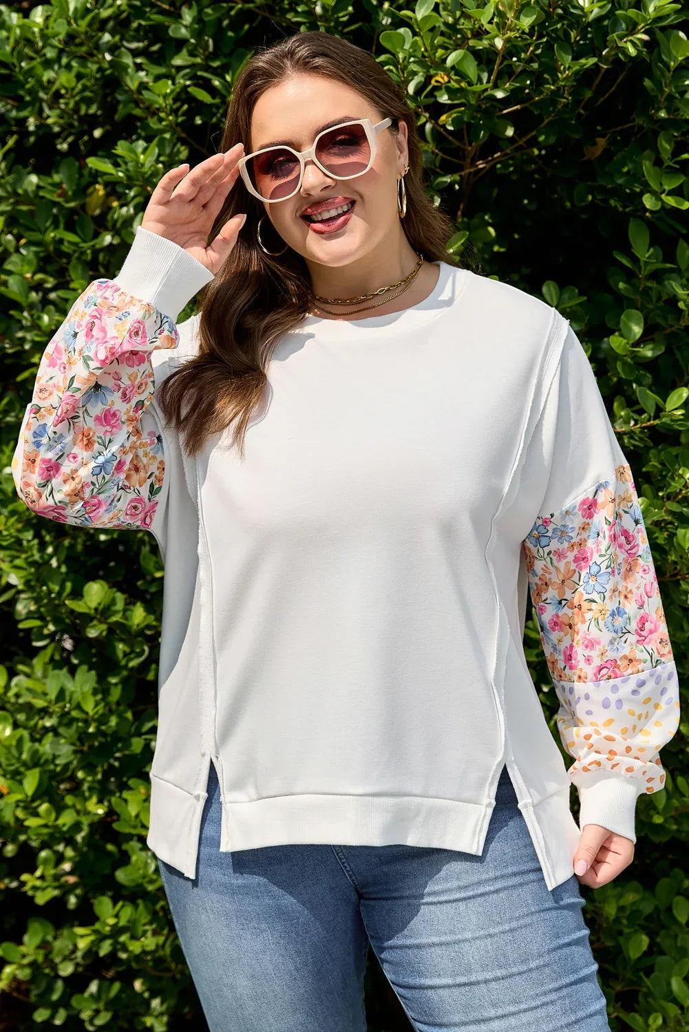 White Plus Size Exposed Seam Detail Contrast Dot Floral Patchwork Sleeve Sweatshirt - MarkoFit