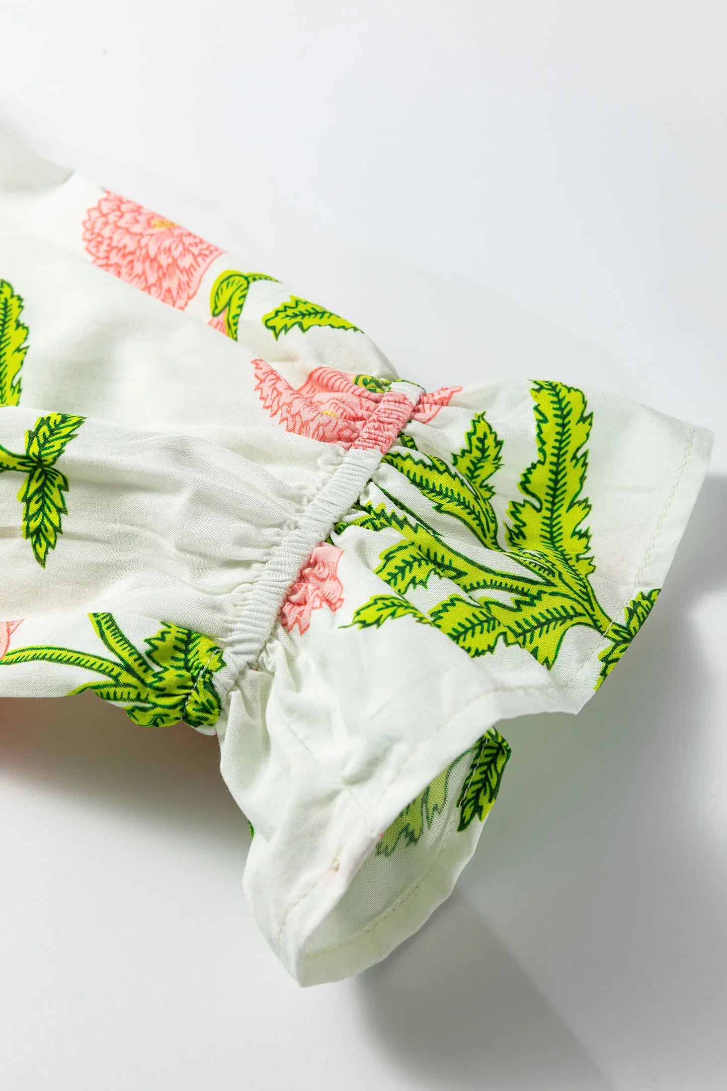 Casual Wild Flower Print V Neck 3/4 Sleeve Blouse - MarkoFit