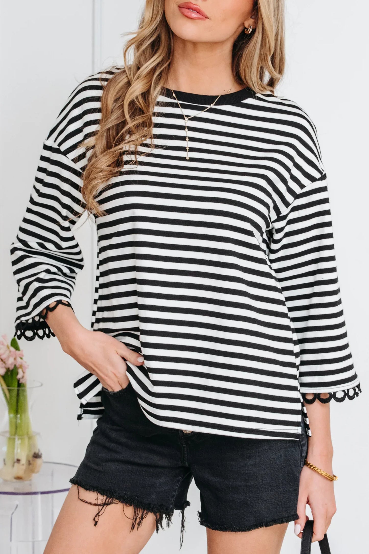 Black Striped Print Drop Shoulder Lace Trim Bracelet Sleeve Loose Top - MarkoFit