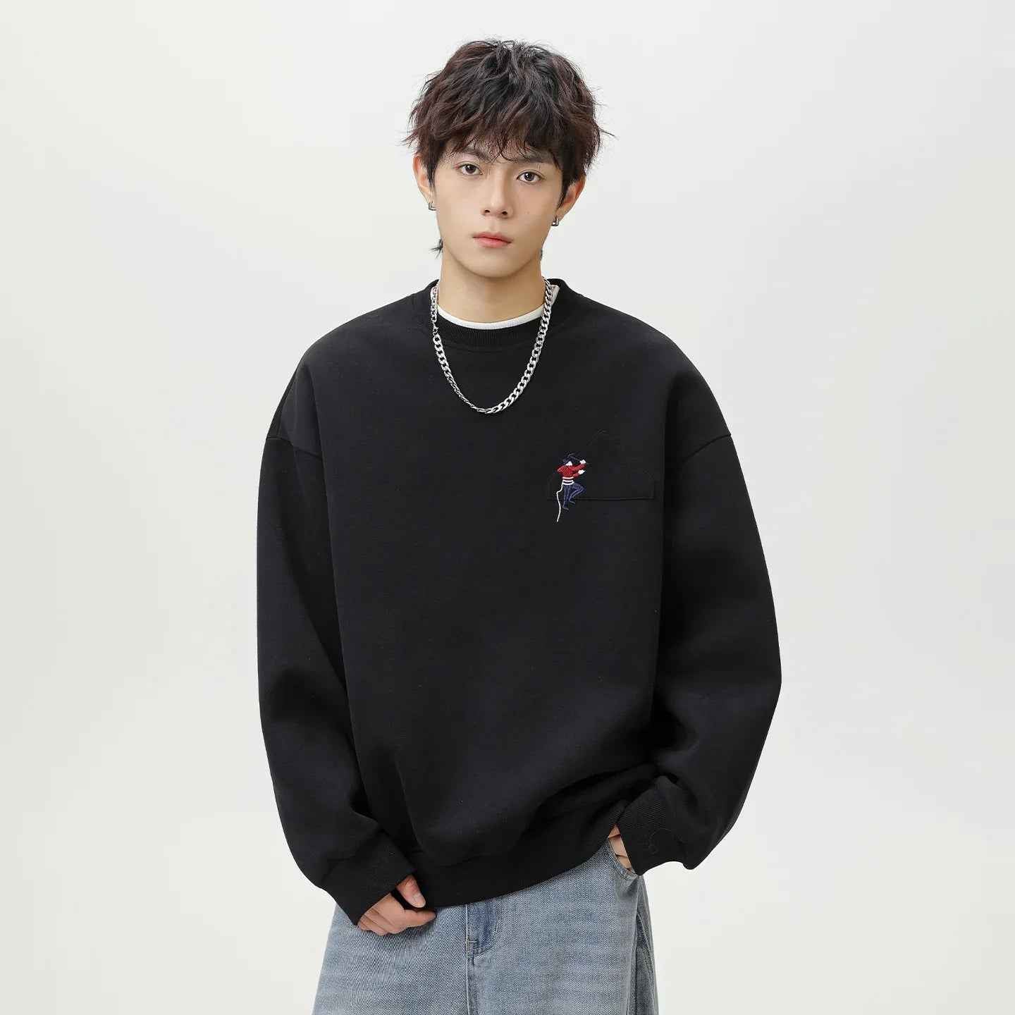 Embroidered round neck sweatshirt for men - MarkoFit